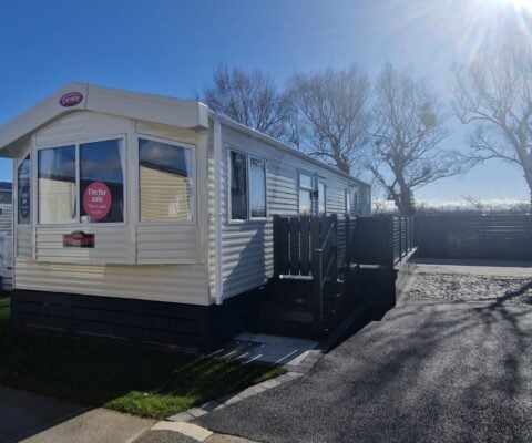 Carnaby oakdale outside